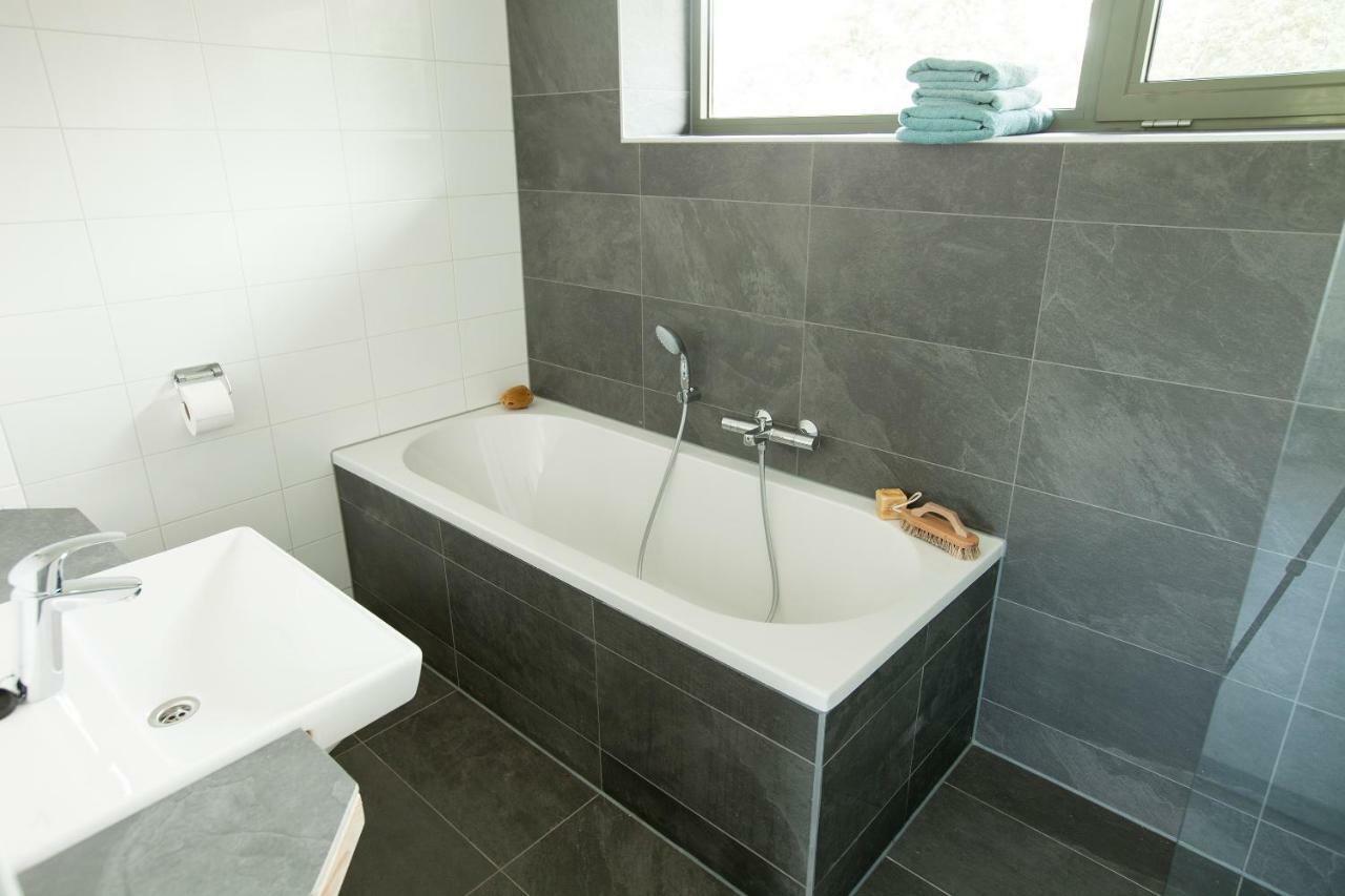 Aan Noordzee Villa Veranda Sint Maartensvlotbrug Bagian luar foto