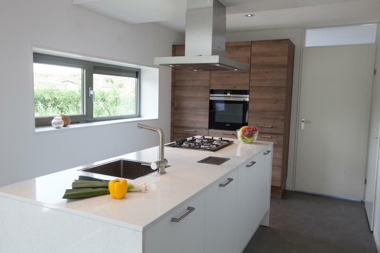 Aan Noordzee Villa Veranda Sint Maartensvlotbrug Bagian luar foto